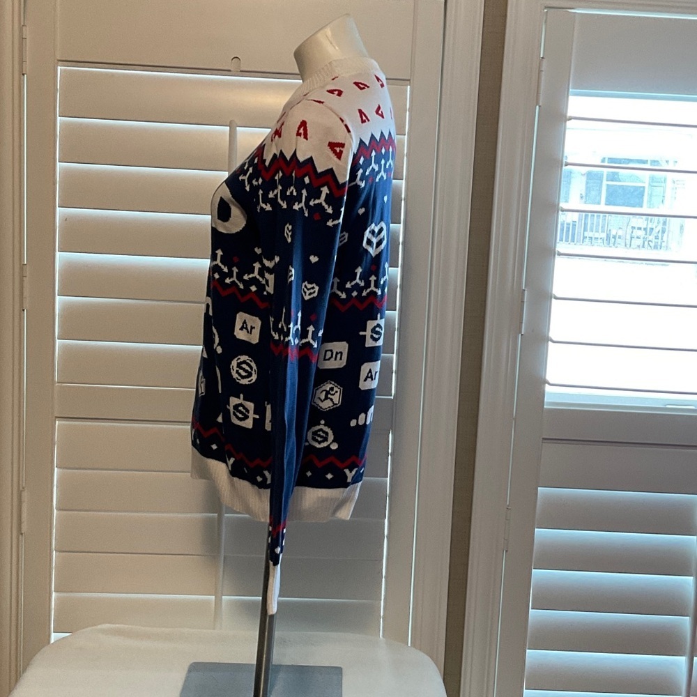 3D Graphic Men's Sweater - Navy and White - Picture 4 of 6